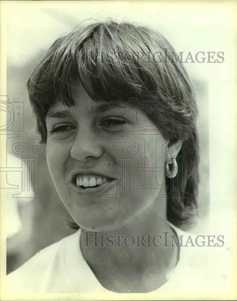 1985 Press Photo Jenny Mainz, High School Tennis Player - sas13693 - Historic Images