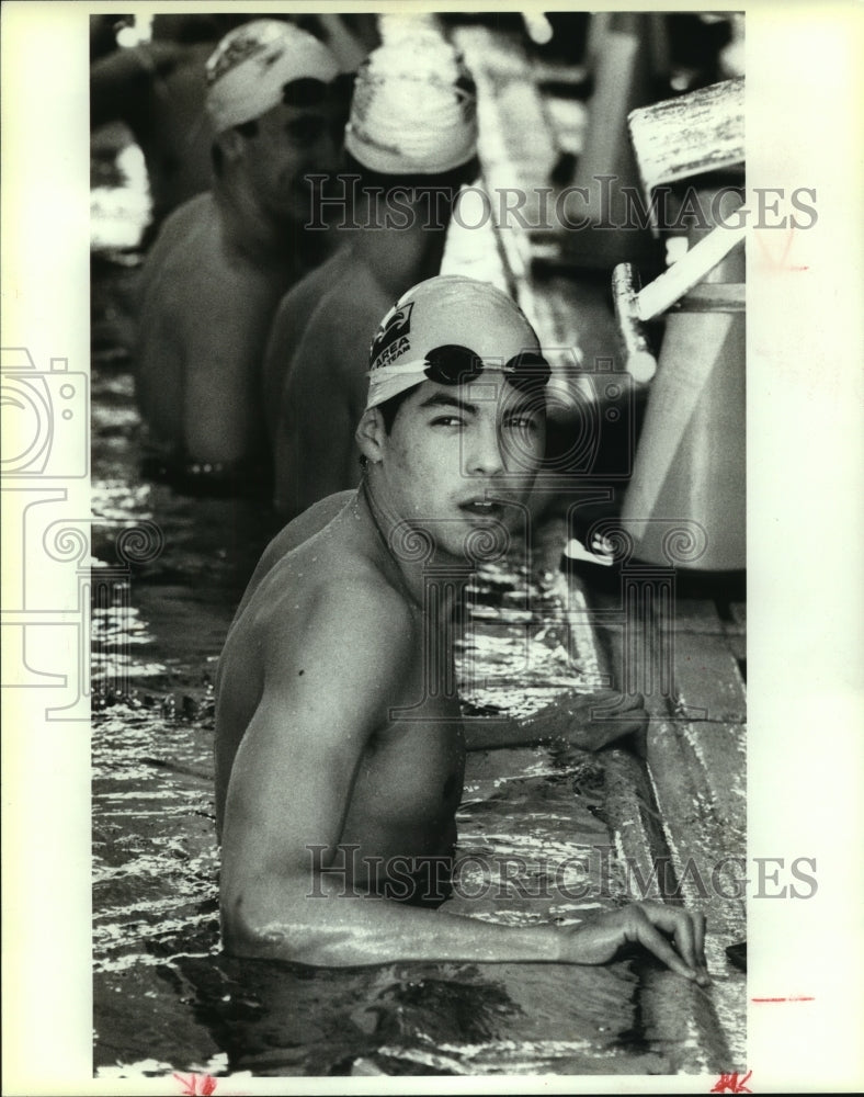 1992 Press Photo Walter Soza, Taft High School Swimmer at Northside Pool Meet - Historic Images