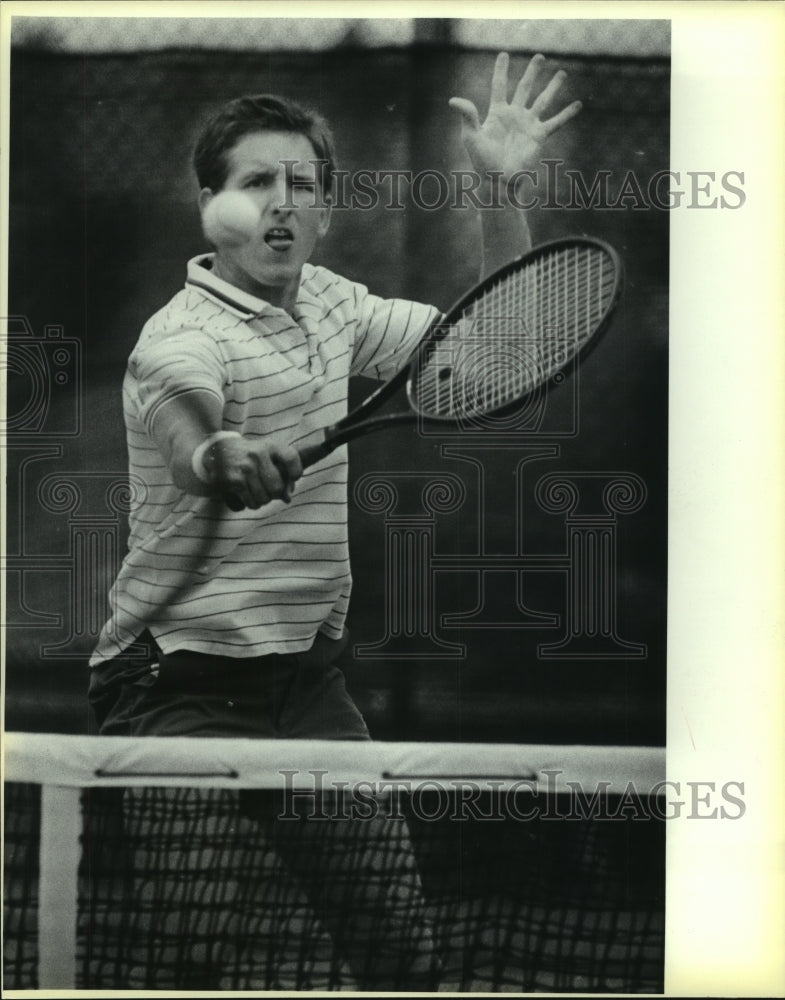 1986 Press Photo Kevin Graf, High School Tennis Player at Austin State Finals - Historic Images