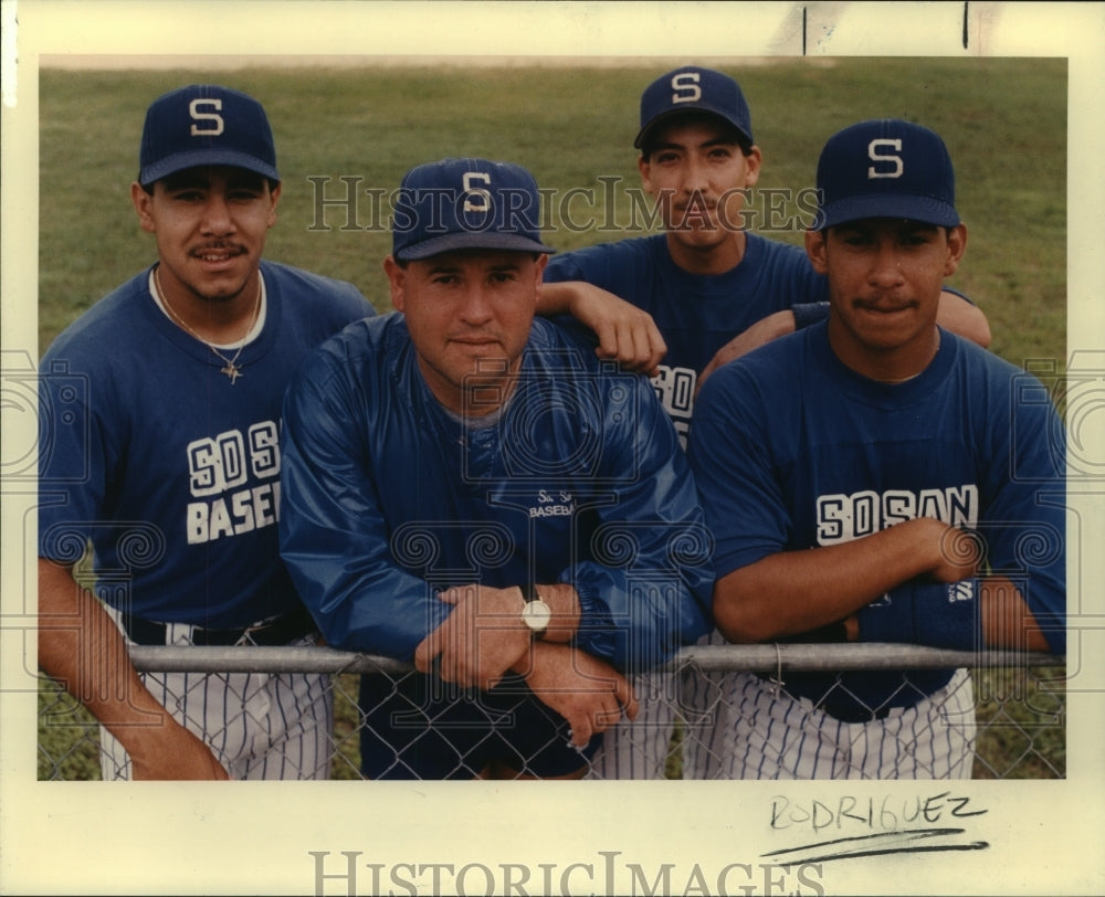 1992 Press Photo Nick Casas, South San High School Baseball Coach and Players - Historic Images