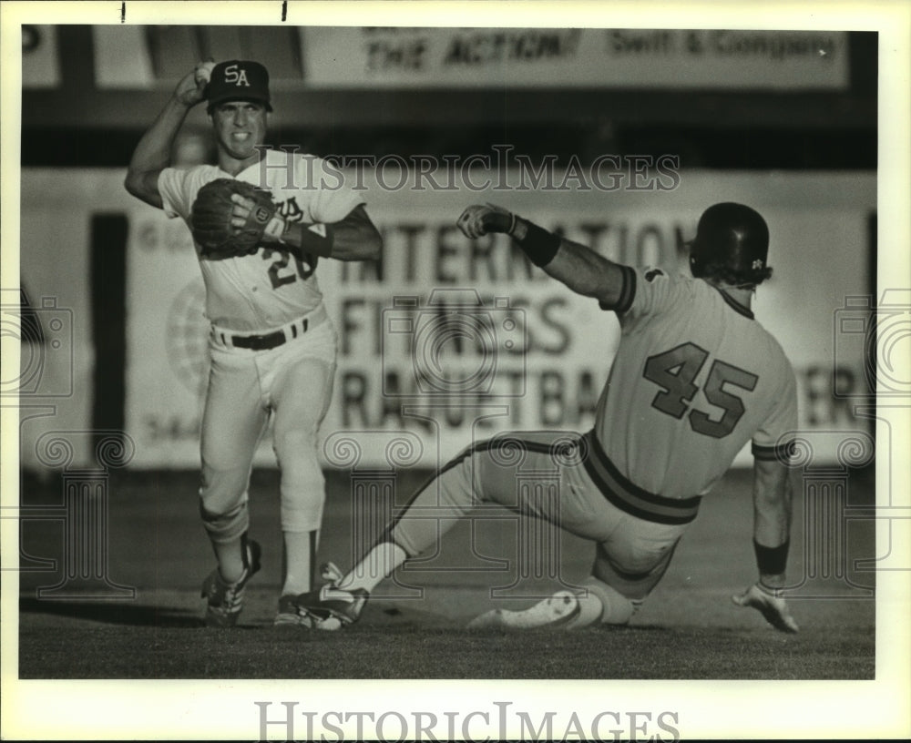 1985 Press Photo Ren Harvey, San Antonio Baseball Player at Midland Game- Historic Images