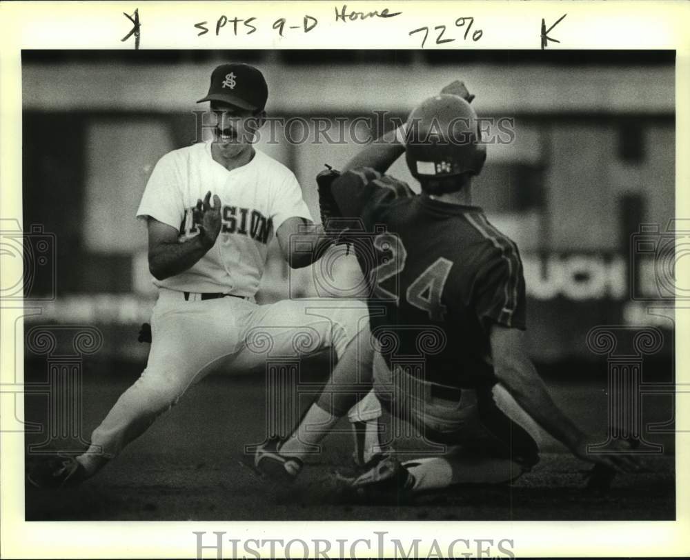 1989 Press Photo San Antonio and Jackson play minor league baseball - sas13990 - Historic Images