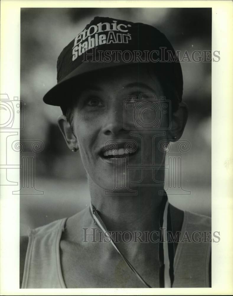 1990 Press Photo San Antonio Marathon champion Carol McLatchie - sas14125 - Historic Images