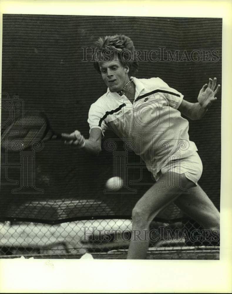 1985 Press Photo Trinity tennis player Dexter MacBride - sas14136 - Historic Images