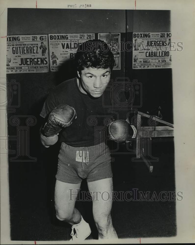 Press Photo Boxer Raul Rojas - sas14186 - Historic Images