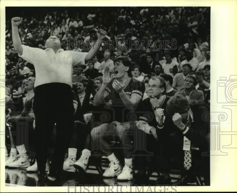 1989 Press Photo College basketball coach Buddy Meyer - sas14244 - Historic Images