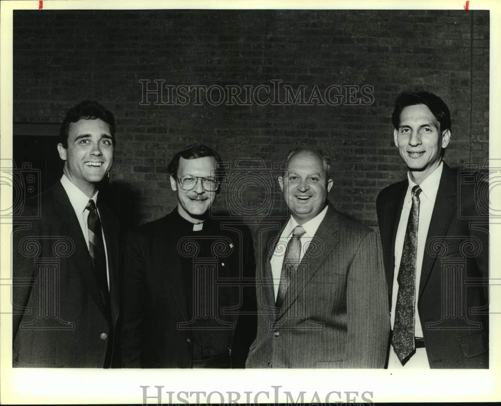 1989 Press Photo Roast of St. Mary's coach of the year Buddy Meyer - sas14284- Historic Images