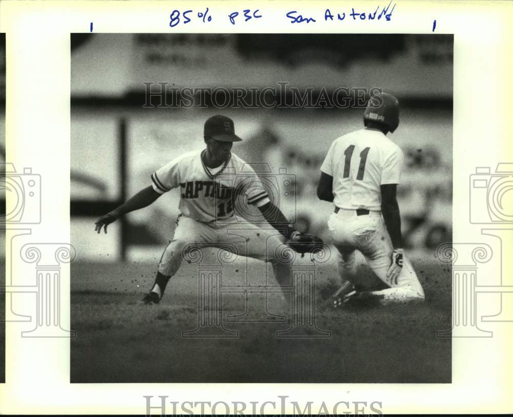 1990 Press Photo The San Antonio Missions and Shreveport play pro baseball - Historic Images