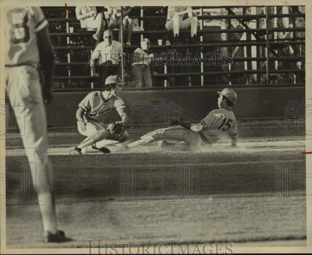 1975 Press Photo The San Antonio Brewers play minor league baseball - sas14331 - Historic Images