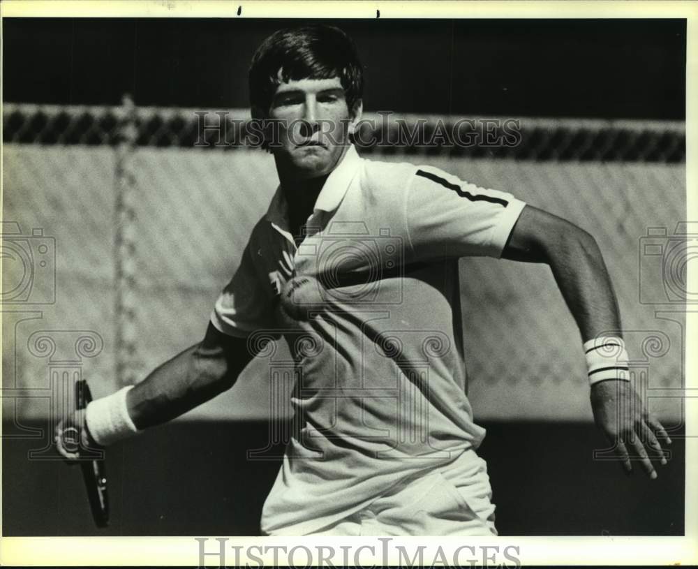 1986 Press Photo Trinity tennis player Fanie Reinach in action vs. TCU - Historic Images