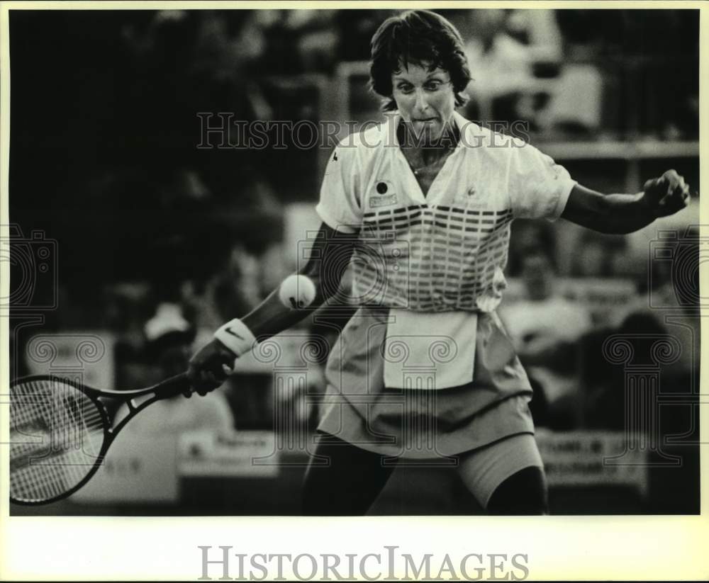 1986 Press Photo Tennis player Candy Reynolds during a women&#39;s doubles match - Historic Images