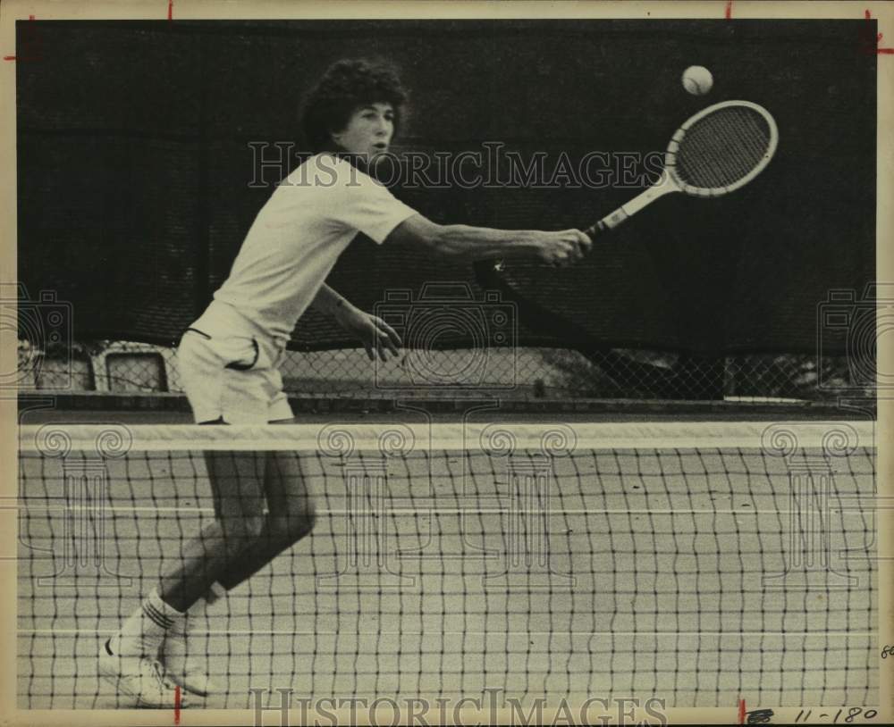 1975 Press Photo Trinity college tennis player Bill Scanlon - sas14548 - Historic Images