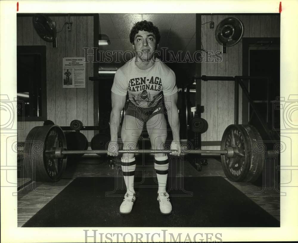 1983 Press Photo Weightlifter Jeff Rodriguez at Olympic Fitness Center - Historic Images