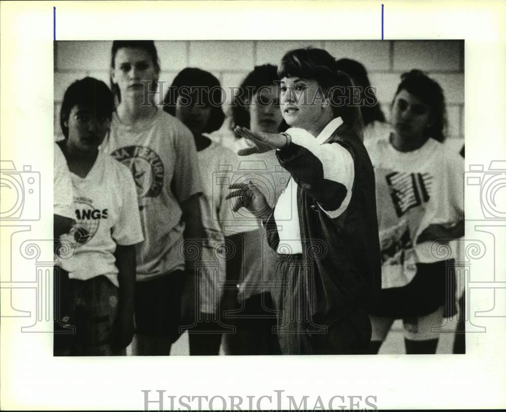 1990 Press Photo Jefferson High soccer coach Barbara McGee - sas14792 - Historic Images