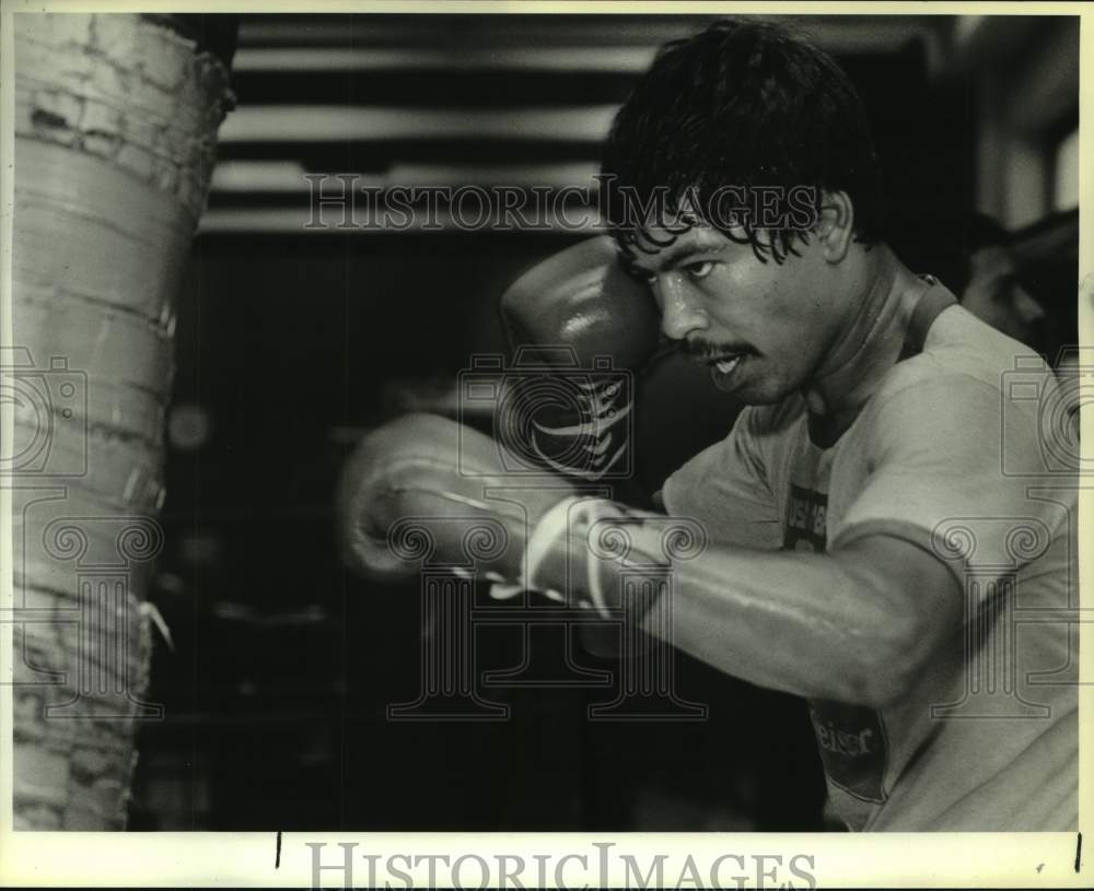 1986 Press Photo Boxer Lupe Miranda at Westside YMCA, San Antonio - sas14860- Historic Images