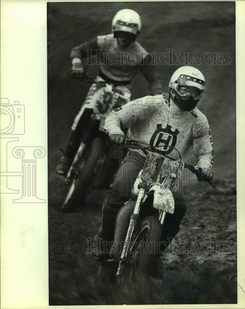 1983 Press Photo Motorcycle racer Dave Adams at Austin Motorsports Park - Historic Images