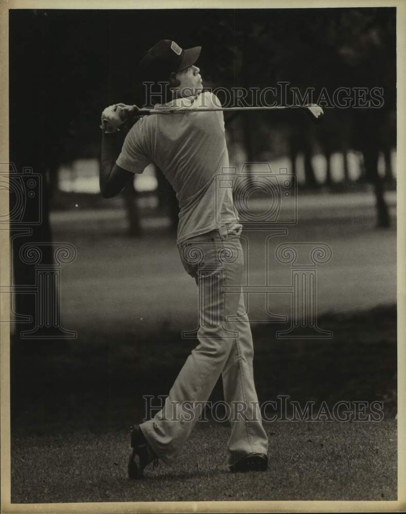 Press Photo Golfer Richard Rodriguez - sas15059 - Historic Images
