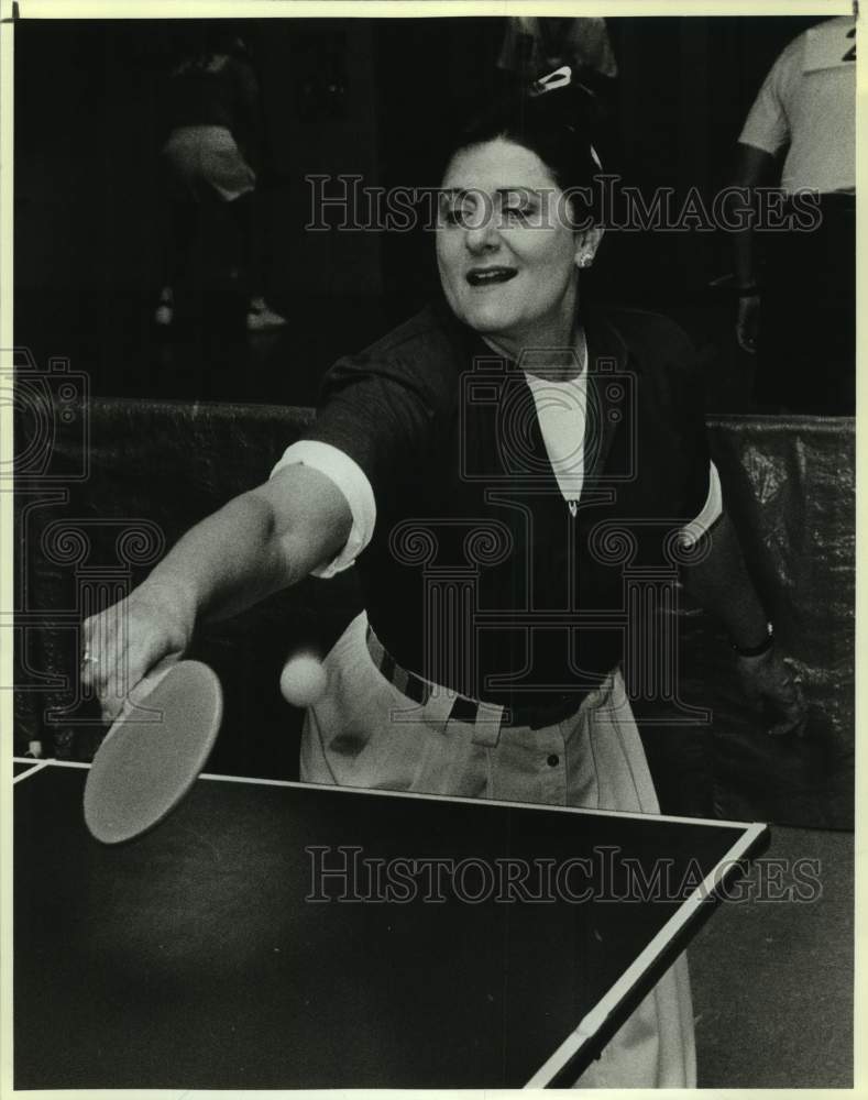 1990 Press Photo Chrissy Anthony plays Senior Olympics table tennis - sas15142 - Historic Images