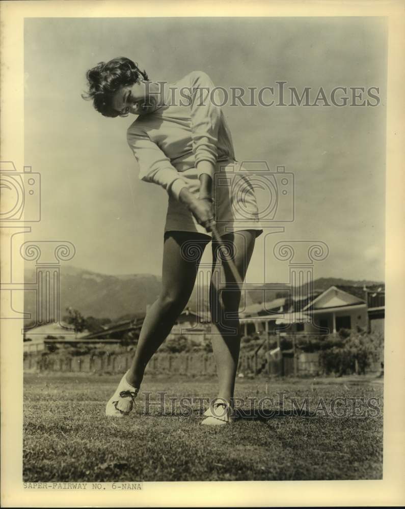 Press Photo Golfer taking a swing on the Saper, Fairway - sas15219 - Historic Images