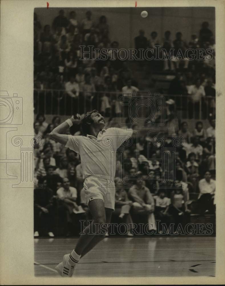 1975 Press Photo Tennis player John Newcombe in action - sas15358 - Historic Images