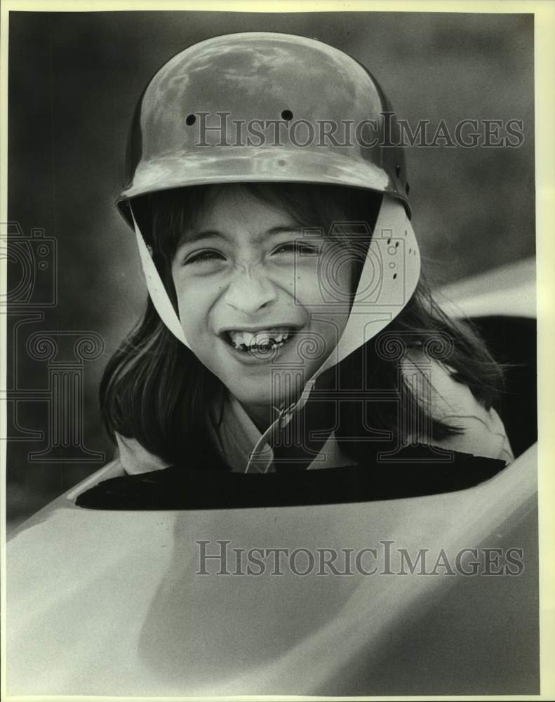 1987 Press Photo Soap box derby racer Elizabeth Martinez, 8 - sas15448 - Historic Images