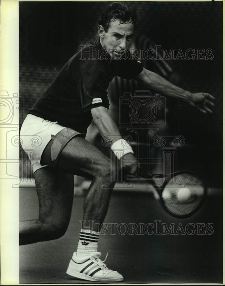 1985 Press Photo Tennis player Dick Stockton in action vs. Bob Lutz - sas15456 - Historic Images