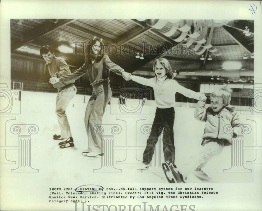 Press Photo Ice skaters in Vail, Colorado - sas15942 - Historic Images