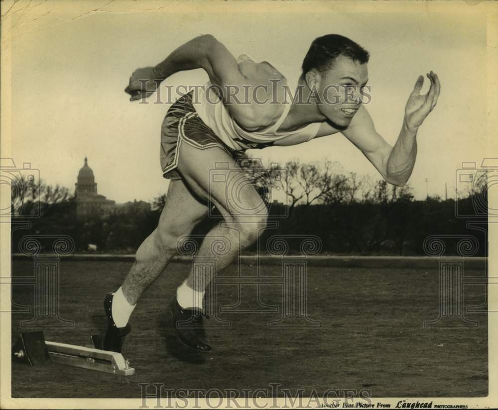 Press Photo Baytown track athlete Wally Wilson - sas15958 - Historic Images