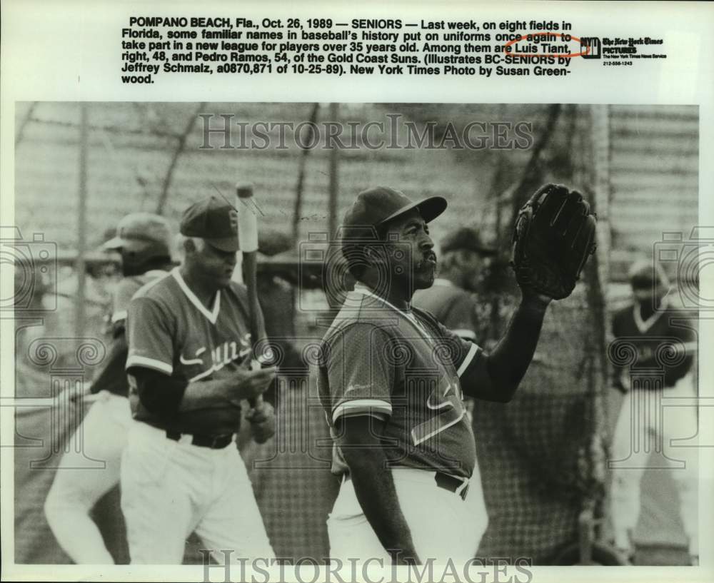 1989 Press Photo Senior league B=baseball players Luis Tiant and Pedro Ramos - Historic Images
