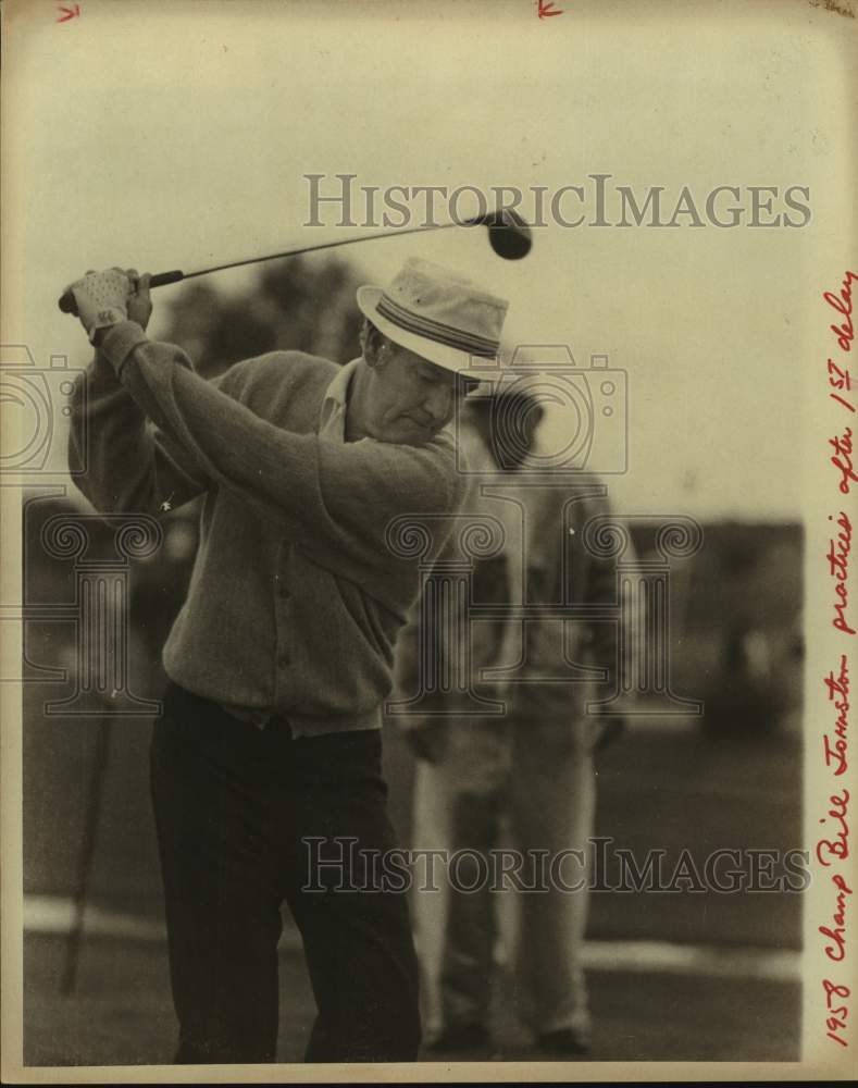 1976 Press Photo Golfer Bruce Johnston at the Texas Open - sas16386 - Historic Images