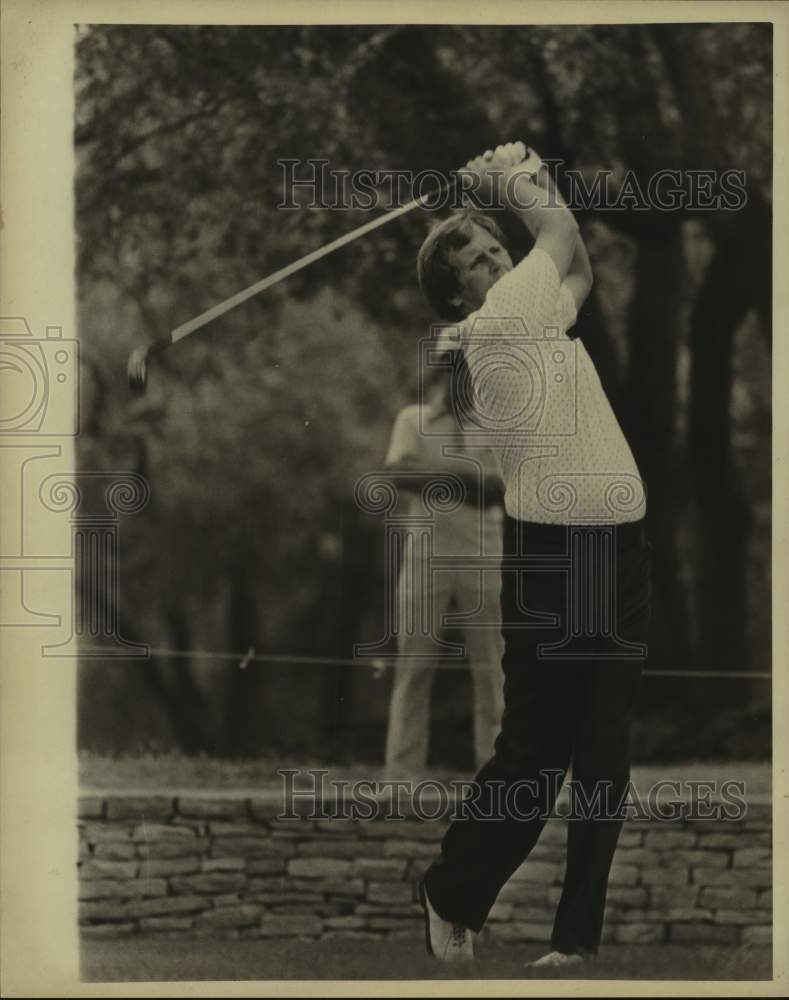 Press Photo Golfer George Burns in action - sas16395 - Historic Images