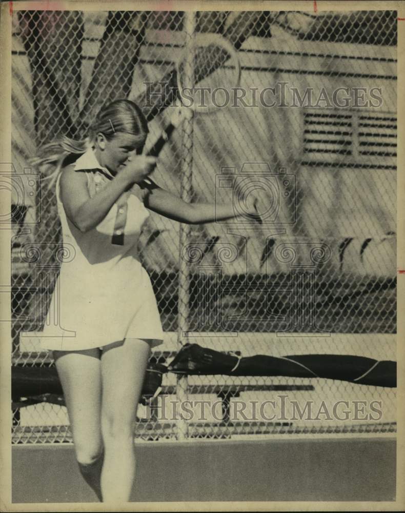 1975 Press Photo Tennis player Stephanie Tolleson - sas16460 - Historic Images