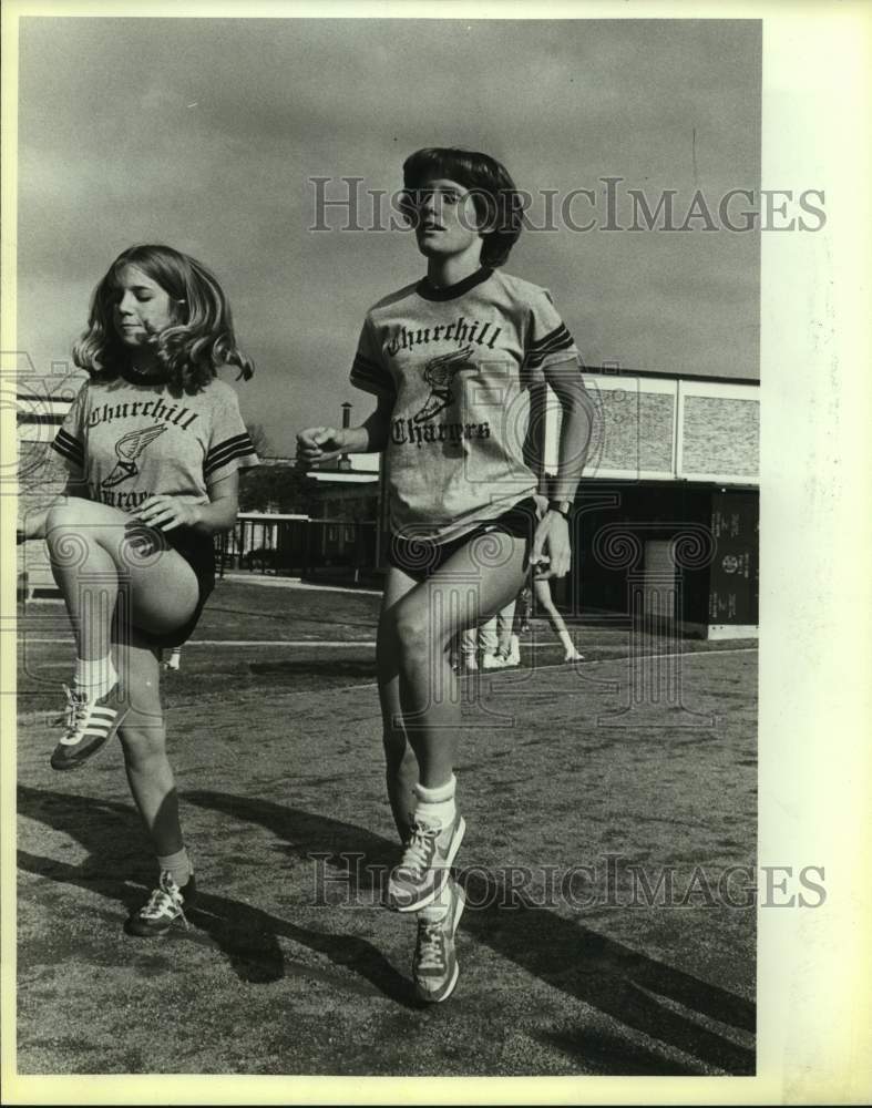 1983 Press Photo Churchill High runner Kathy Smith - sas16613 - Historic Images