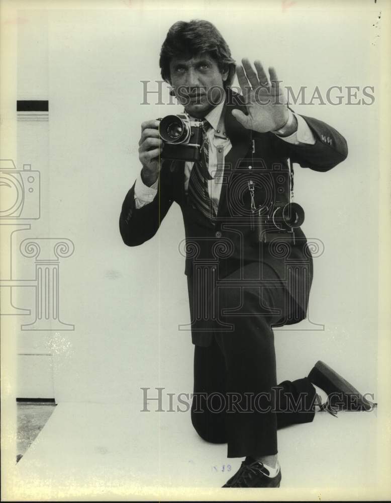 1981 Press Photo Football player, actor Joe Namath, &quot;Marriage is Alive and Well&quot; - Historic Images