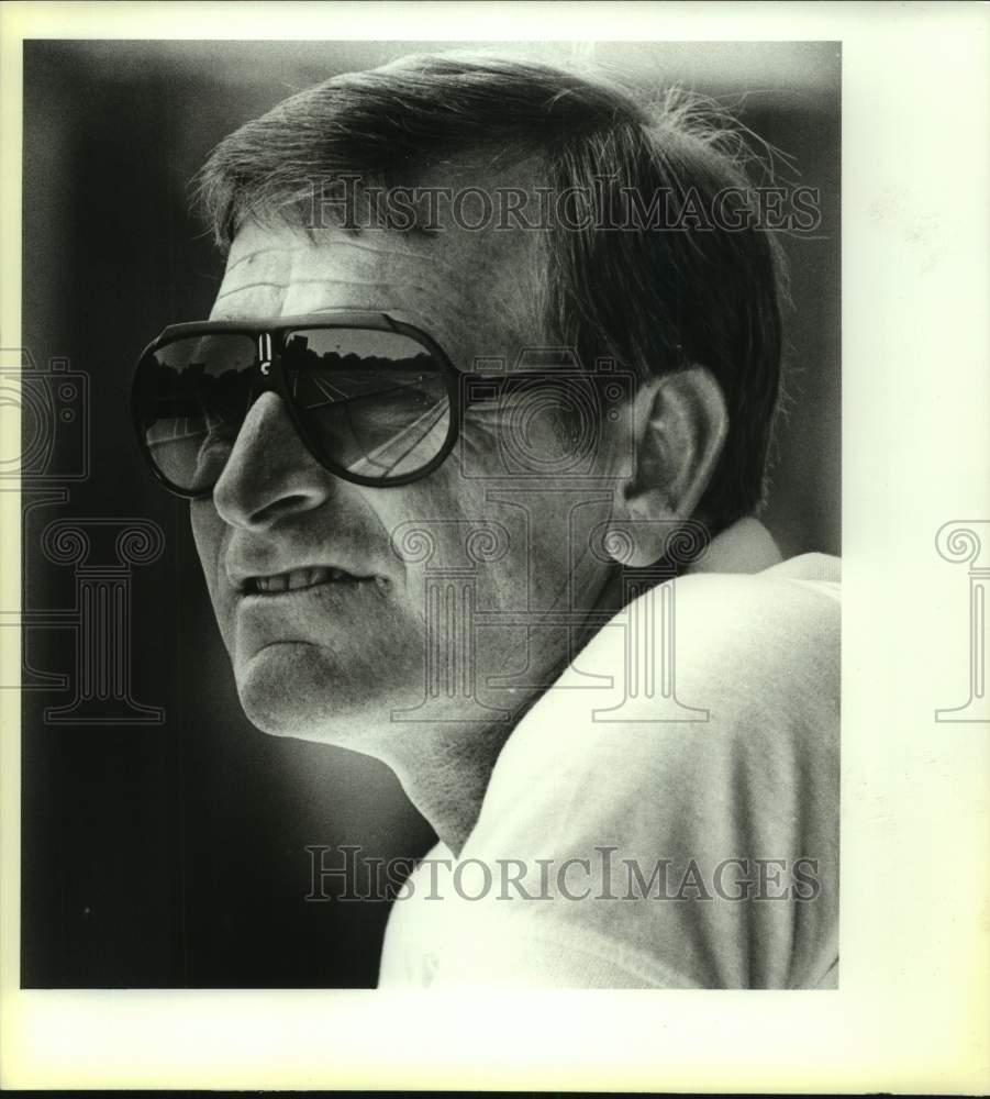 1987 Press Photo Trinity college tennis coach Butch Newman - sas16860 - Historic Images