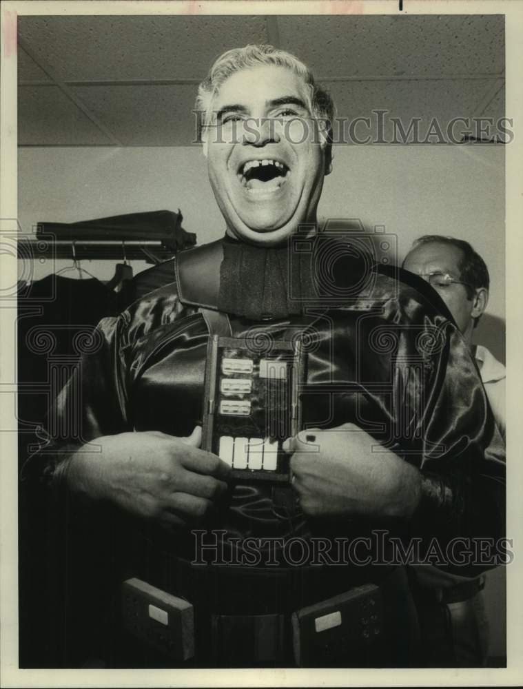 Press Photo Major League Baseball umpire Ron Luciano - sas16883 - Historic Images