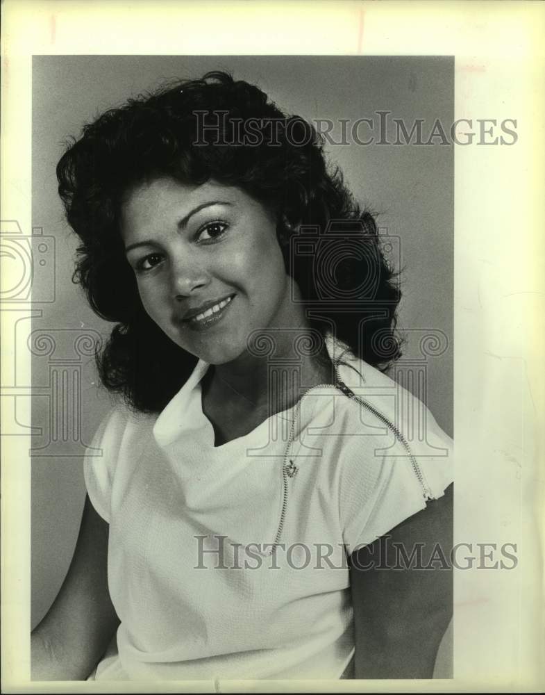 1984 Press Photo San Antonio Gunslingers cheerleader Norma Lee Lopez - sas16895 - Historic Images