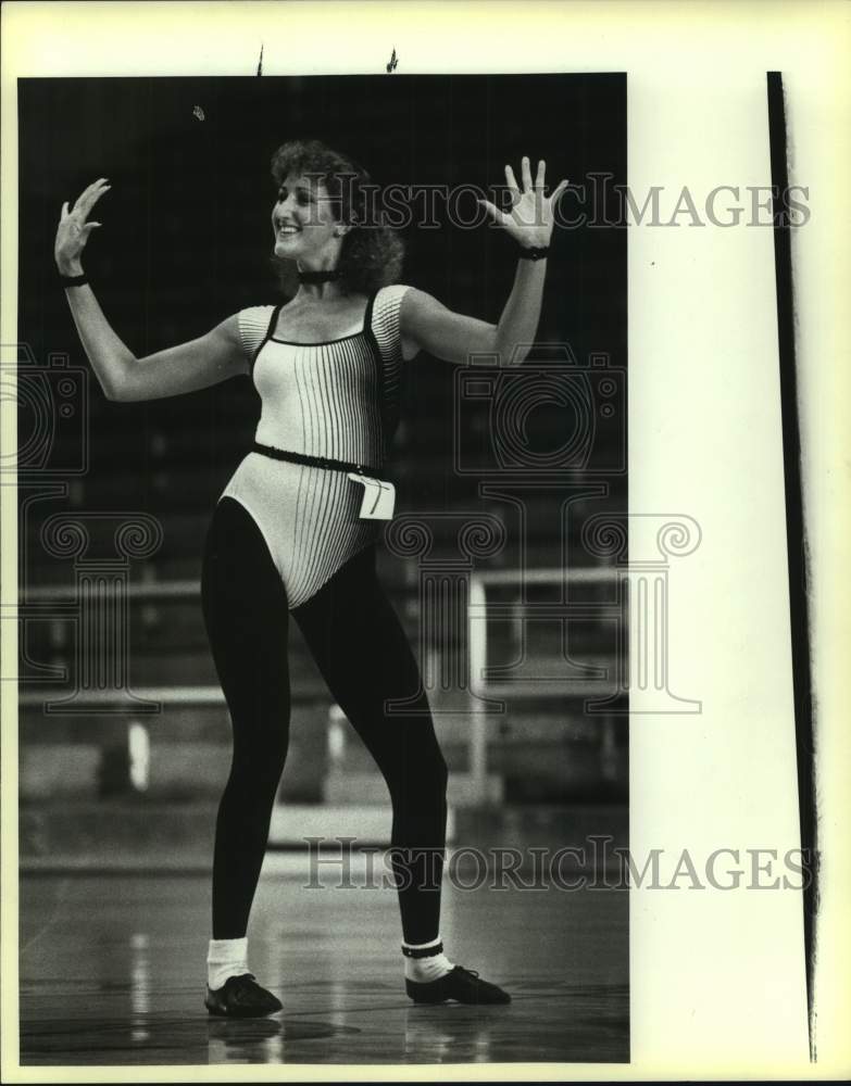 1984 Press Photo San Antonio Gunslinger cheerleader hopeful Angele Biehler - Historic Images