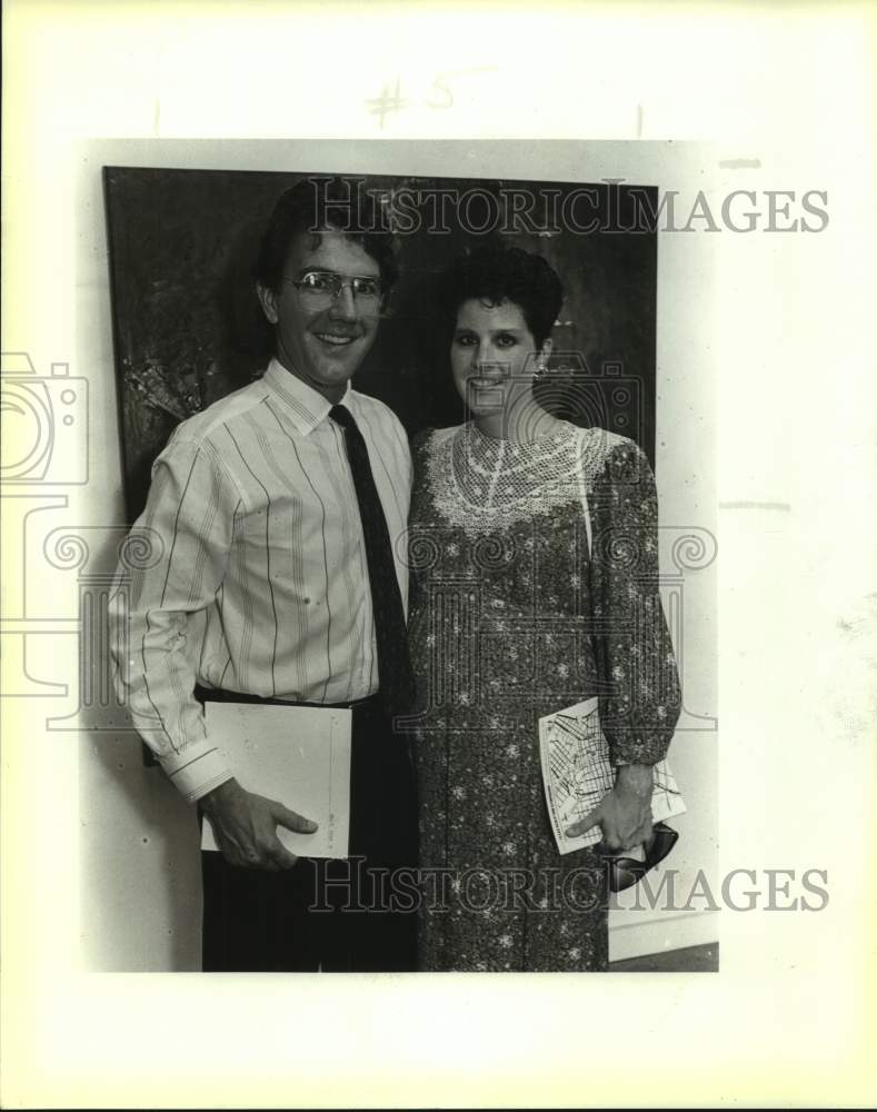 1987 Press Photo David and Becky Schmidt, Blue Collar Gallery art opening - Historic Images