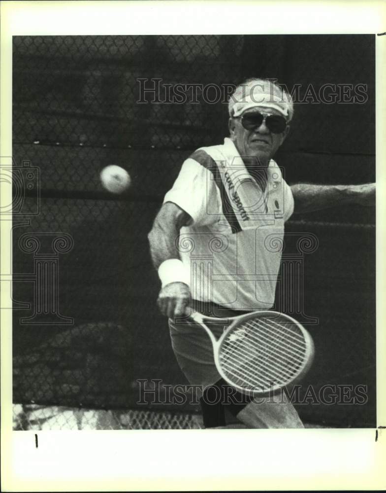 1991 Press Photo Leo Rose, Senior Olympics tennis silver medal, Thousand Oaks - Historic Images