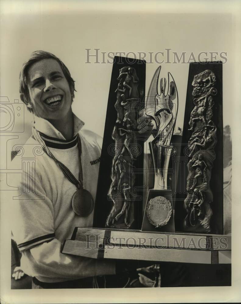 Press Photo Kyle Rote Jr. with medal and trophy - sas17026 - Historic Images