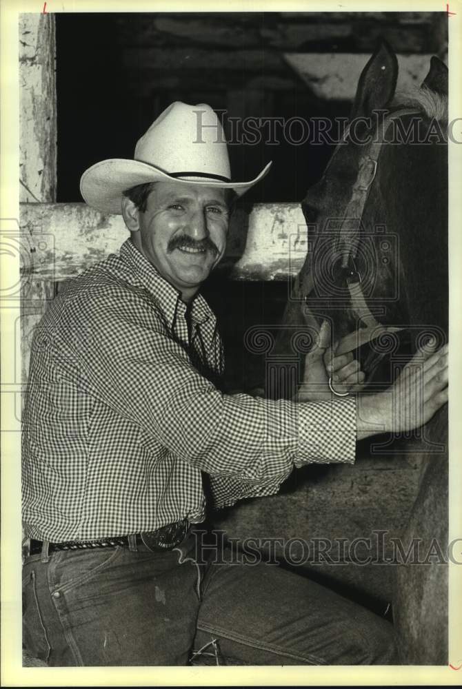 1985 Press Photo Rodeo official and political aide Dennis Sciabica - sas17119 - Historic Images
