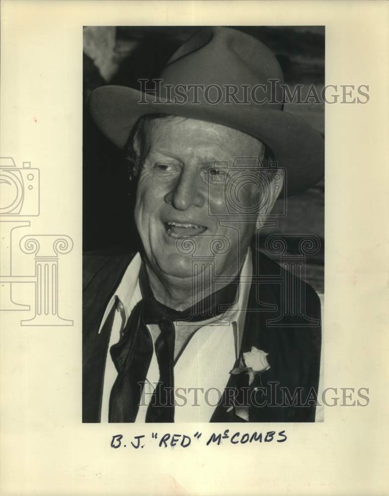 1987 Press Photo Pro sports team owner and businessman B.J. &quot;Red&quot; McCombs - Historic Images