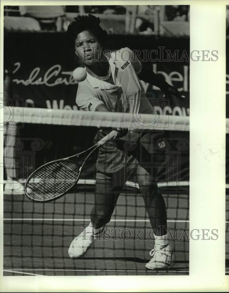 1988 Press Photo Tennis player Lori McNeil - sas17556- Historic Images