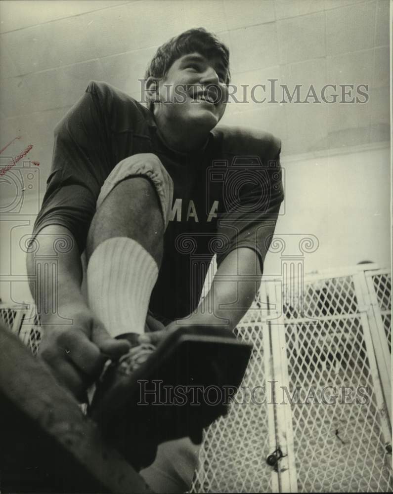1969 Ole Miss college football player Cloyce Hinton - Historic Images