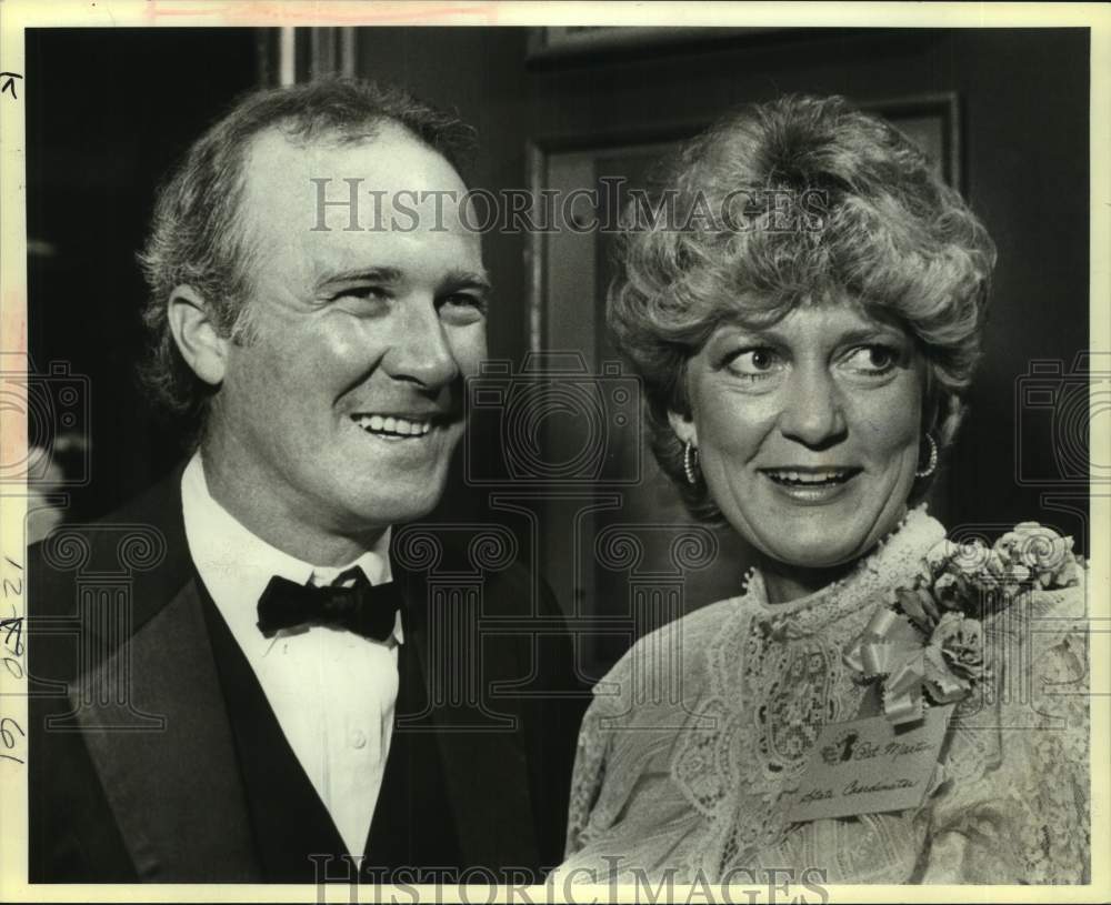 1984 Press Photo Western clothier Larry Mahan and Pat Martin at Miss Texas Rodeo- Historic Images