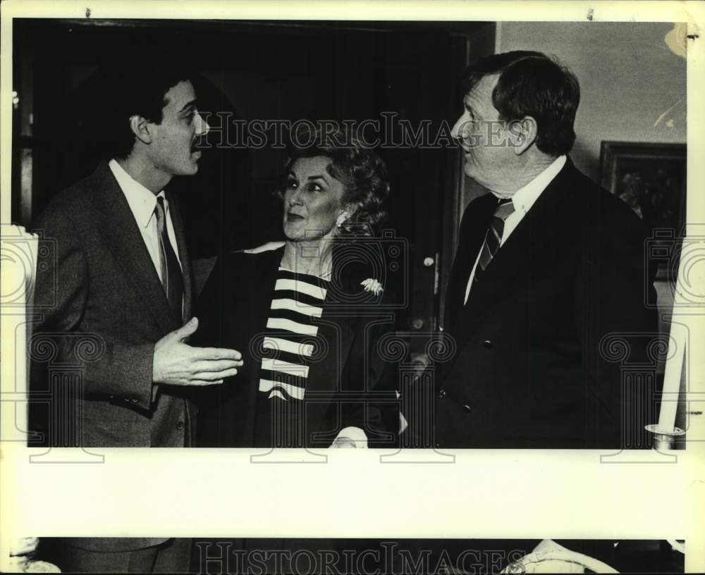 1982 Press Photo Tedd Cohen with Charline and Red McCombs at McNay Museum- Historic Images