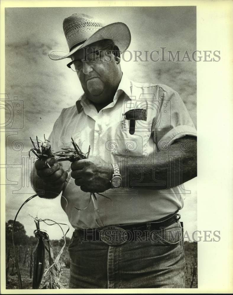 1984 Press Photo Farmer and rancher Ken Culpepper of Christine, Texas - Historic Images