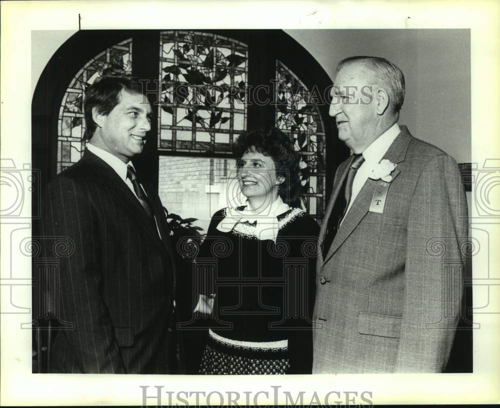 1990 Press Photo John Poteete, Debbie Wampler & Clint Dalbeck, Senior Center - Historic Images