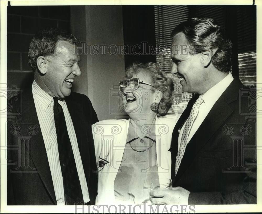 1990 Press Photo Entrepreneur of the Year Reception Attendees at Water Street- Historic Images